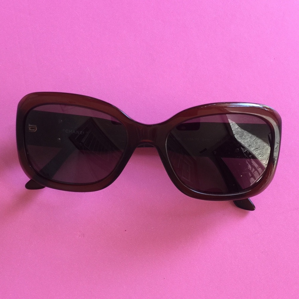 CHANEL sunglasses